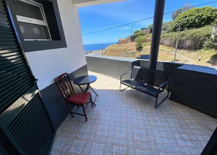 Casa A Torre Holiday home Santa Cruz (Madeira)